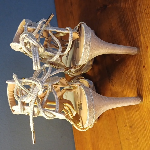 Audrey Brooke heels - Picture 5 of 16